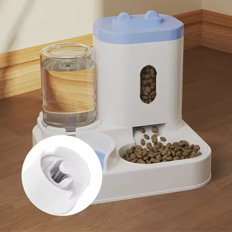 Distributore automatico di acqua e cibo per animali domestici